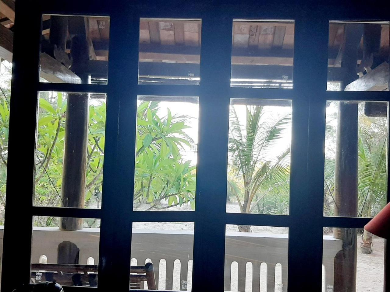 Villa Louise Hue Beach Boutique Hotel Esterno foto