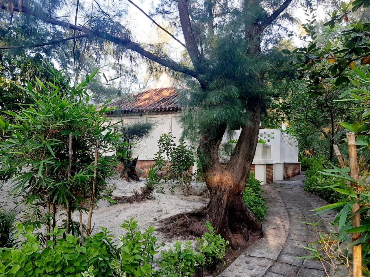 Villa Louise Hue Beach Boutique Hotel Esterno foto