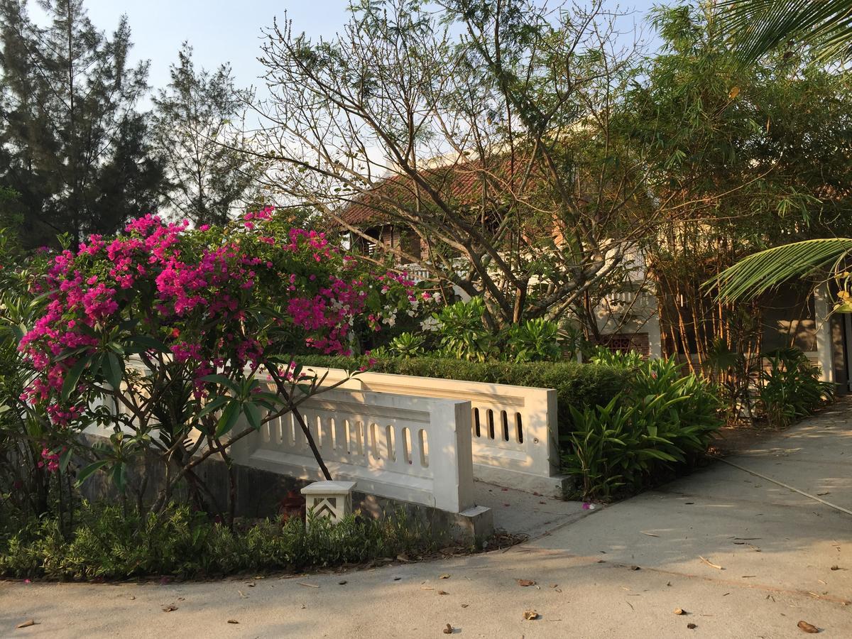 Villa Louise Hue Beach Boutique Hotel Esterno foto