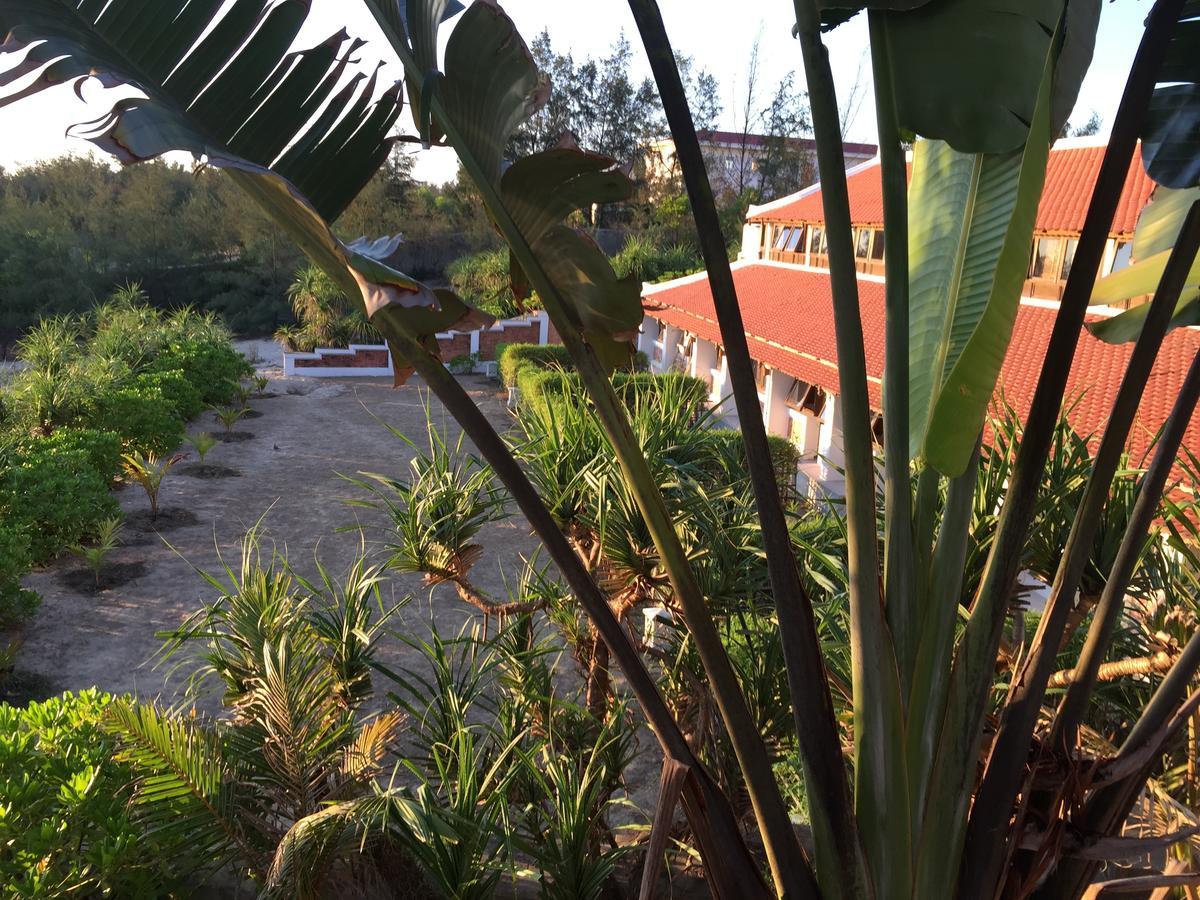 Villa Louise Hue Beach Boutique Hotel Esterno foto