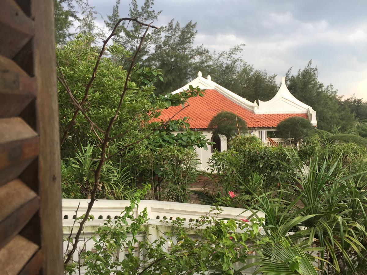 Villa Louise Hue Beach Boutique Hotel Esterno foto